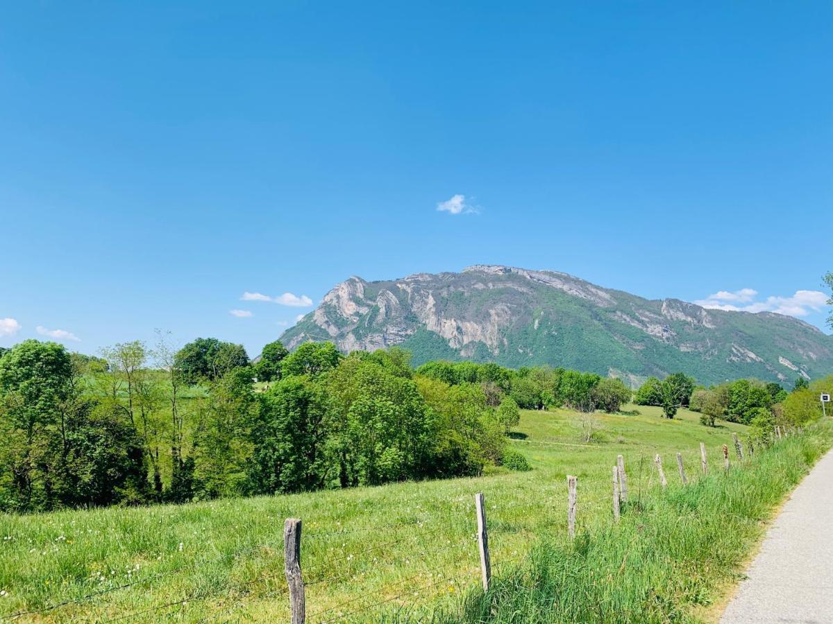 Le Lodge Du Pichat Sainte-Helene-du-Lac Экстерьер фото